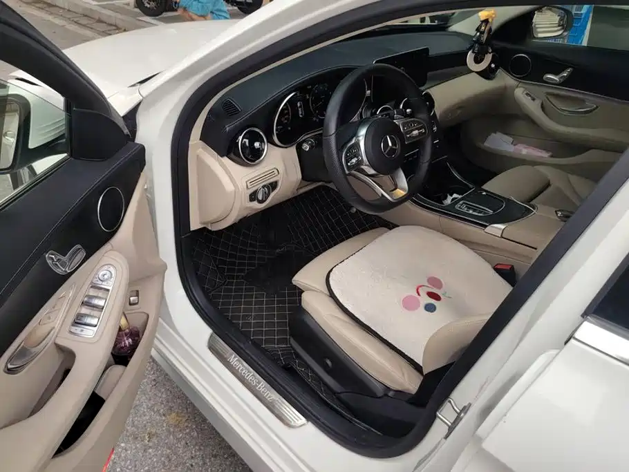 Mercedes-Benz C-Class — миниатюра 9