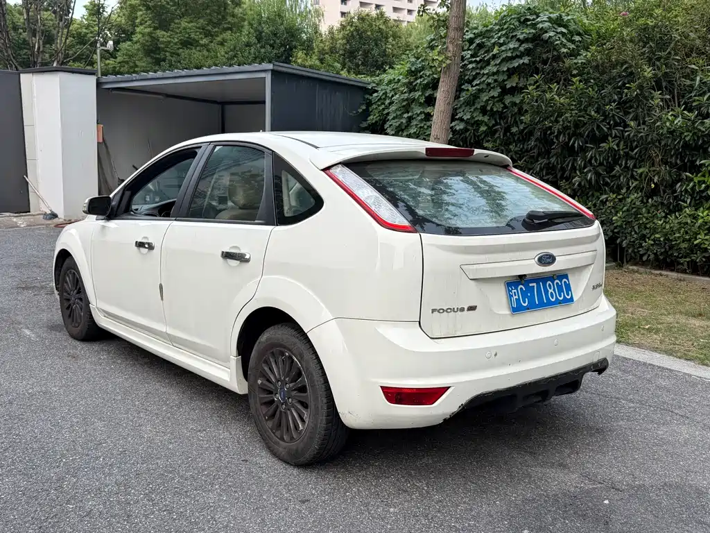 Ford Focus — миниатюра 12