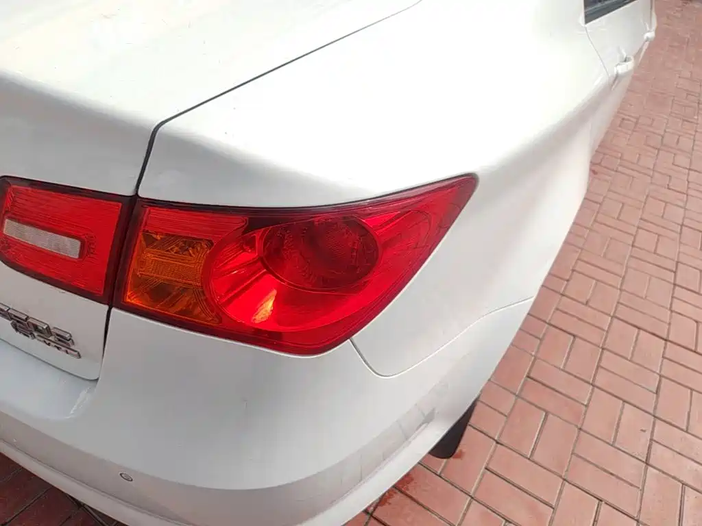 Roewe 350 — миниатюра 8