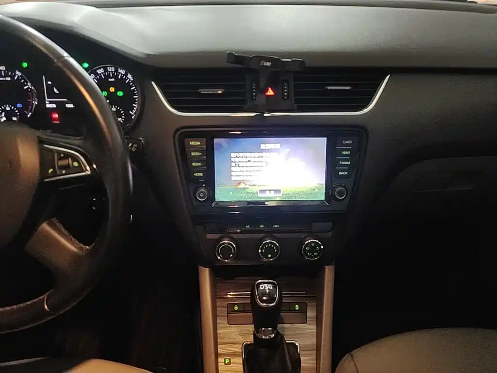 Skoda Octavia — миниатюра 13