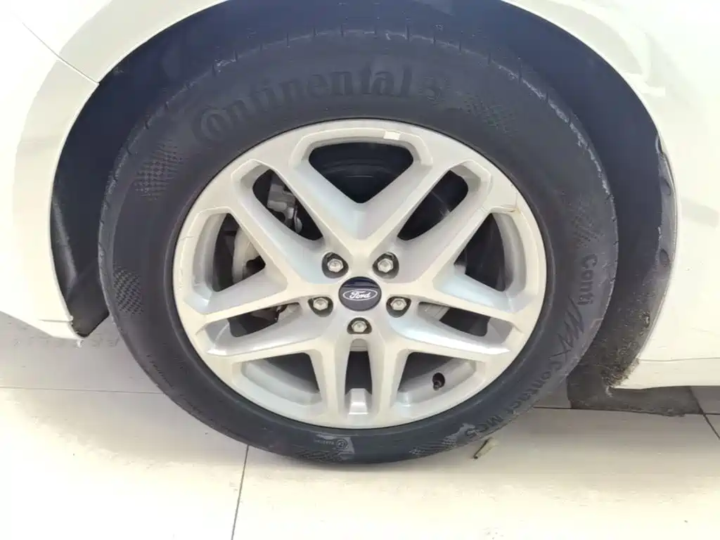 Ford Mondeo — миниатюра 23