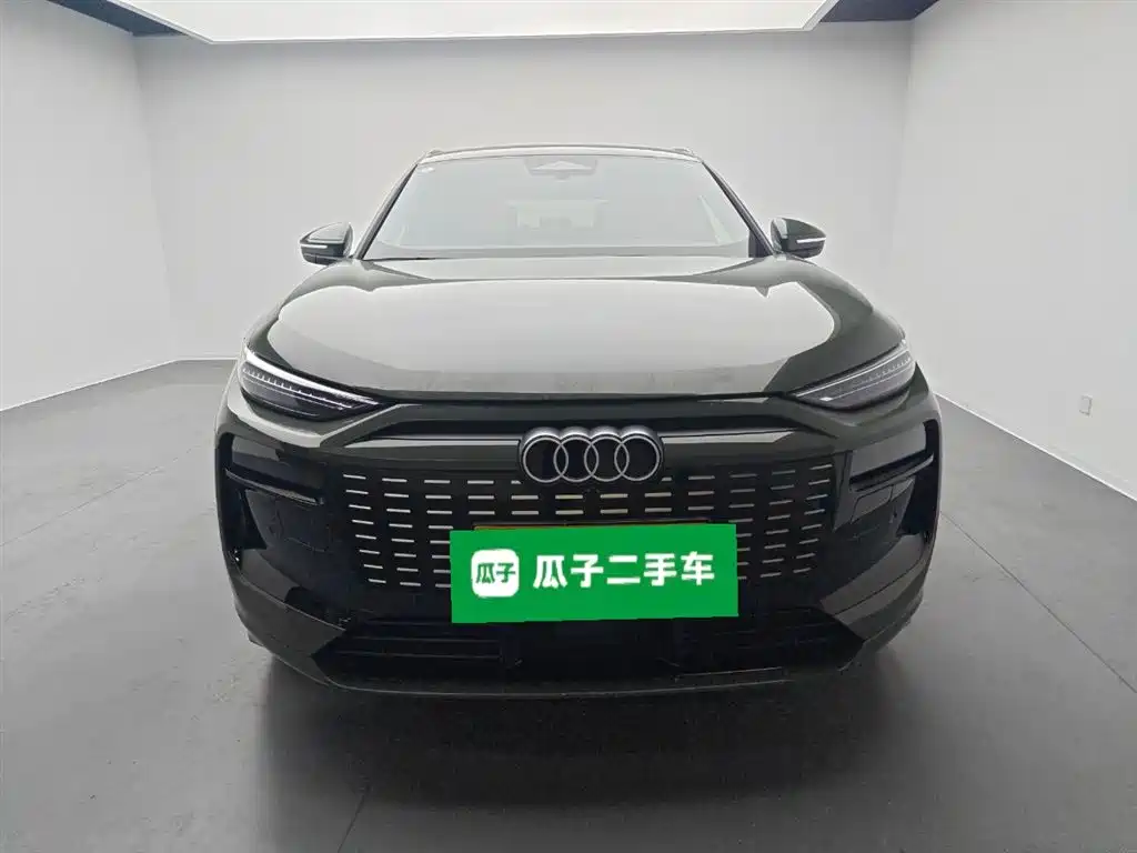 Audi Q6L e-tron