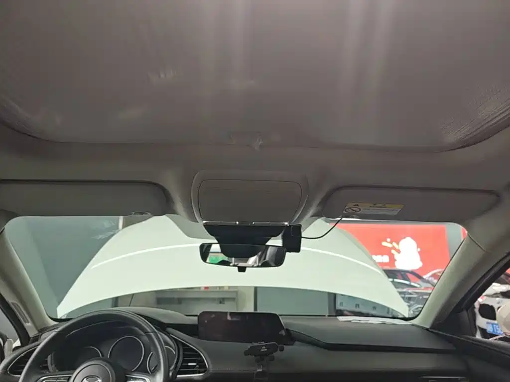 Mazda 3 Axela — миниатюра 18