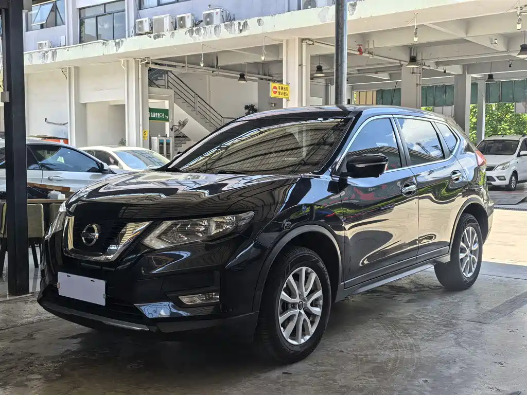 Купить Nissan X-Trail