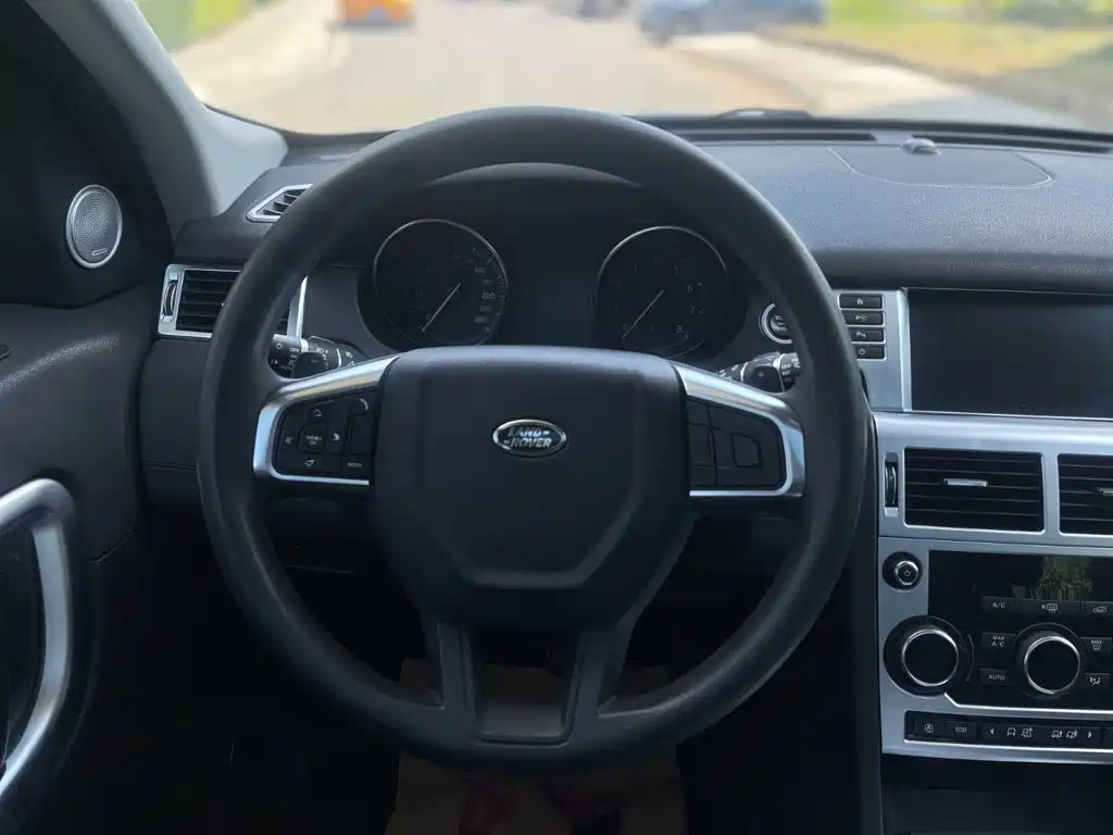 Land Rover Discovery Sport — миниатюра 20