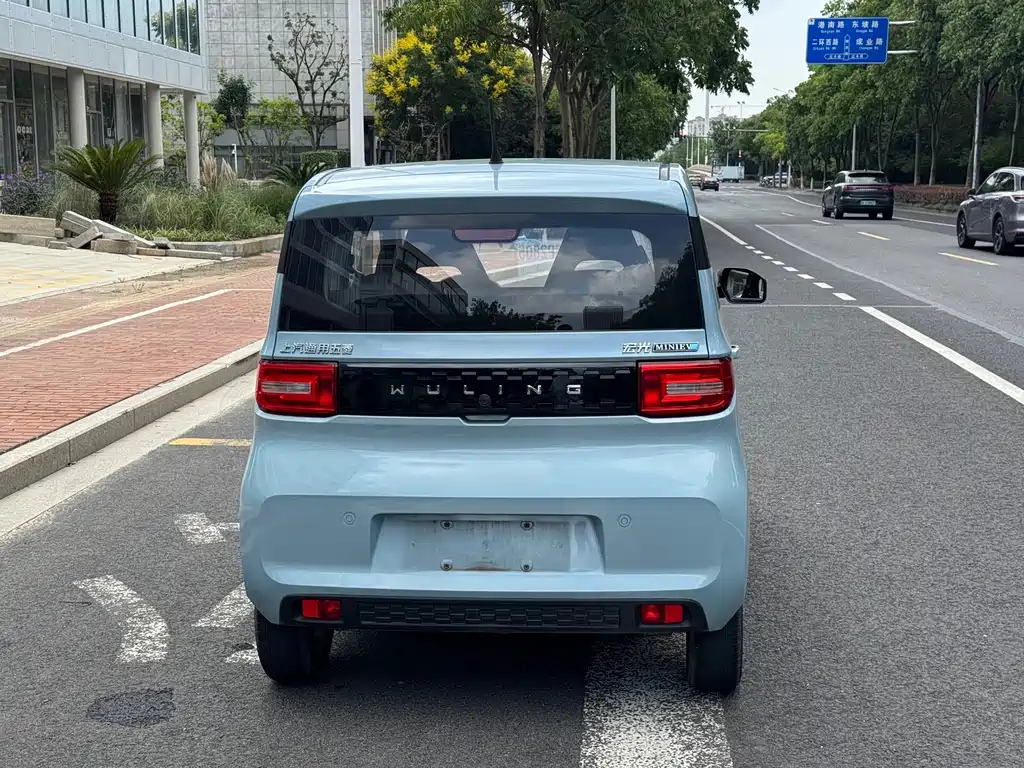 Wuling MINIEV — миниатюра 7