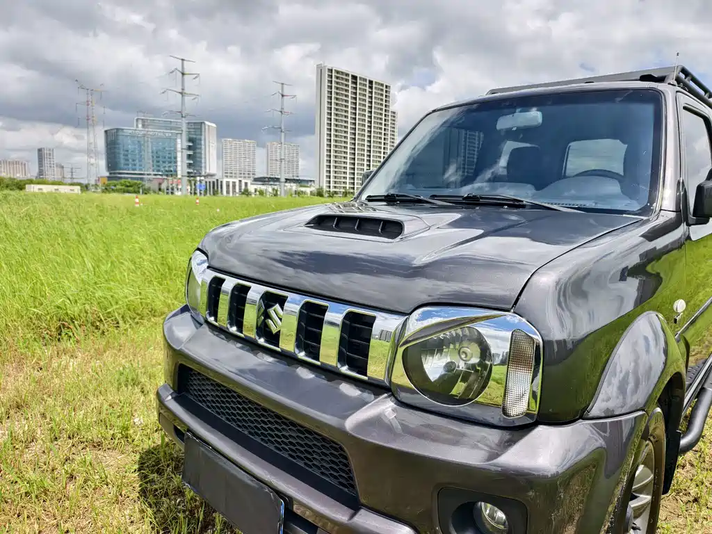 Suzuki Jimny — миниатюра 10