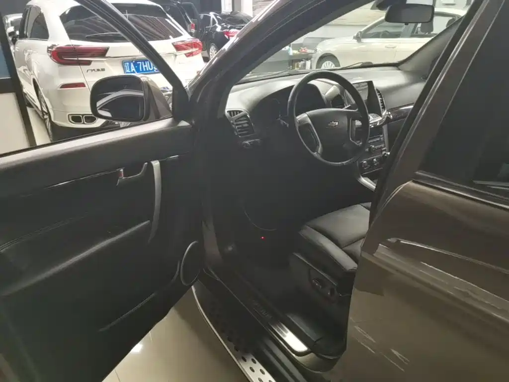 Chevrolet Captiva — миниатюра 16