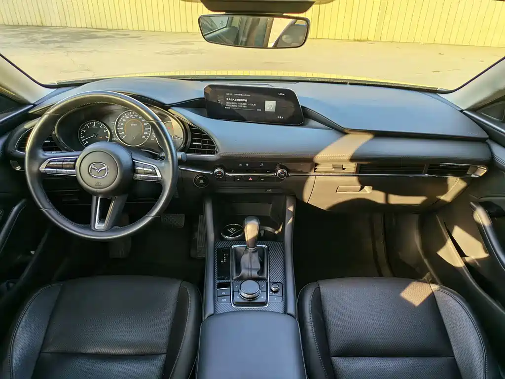 Mazda 3 Axela — миниатюра 8