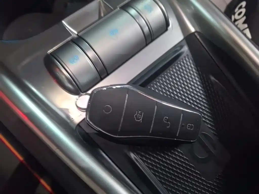 BYD Dolphin — миниатюра 9