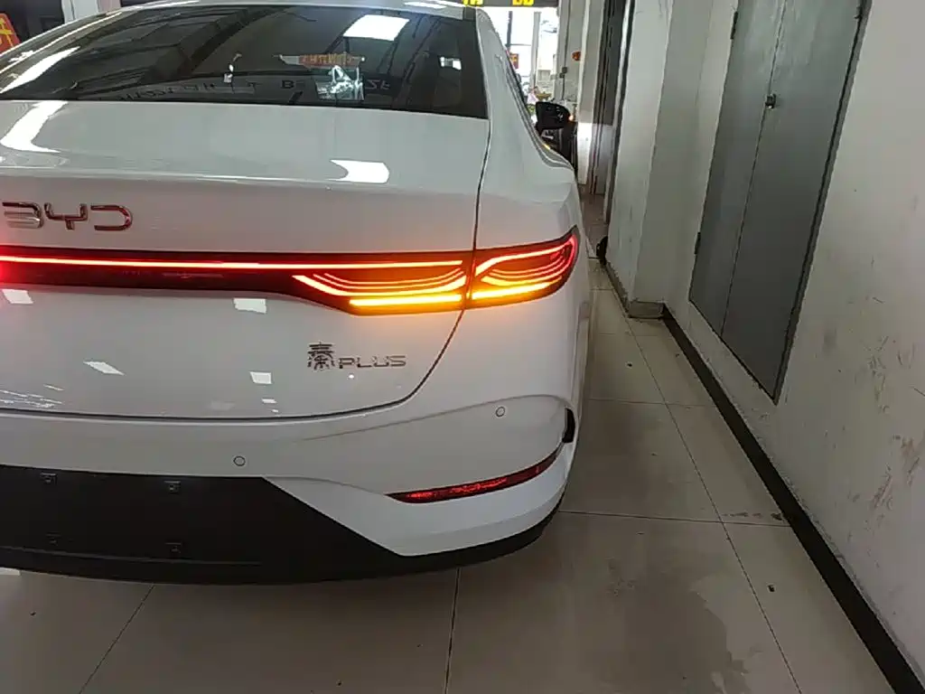BYD Qin PLUS — миниатюра 8