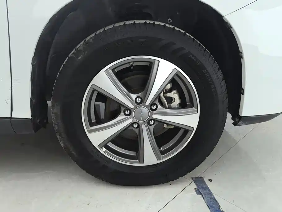 Haval M6 — миниатюра 6