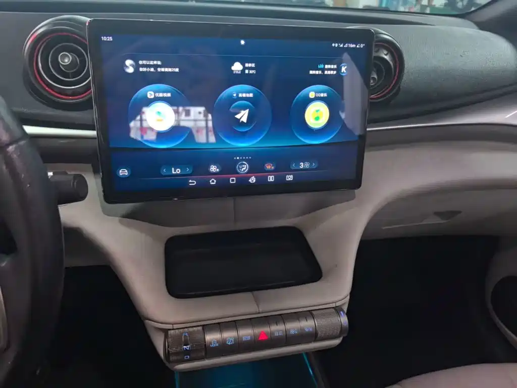 BYD Dolphin — миниатюра 13