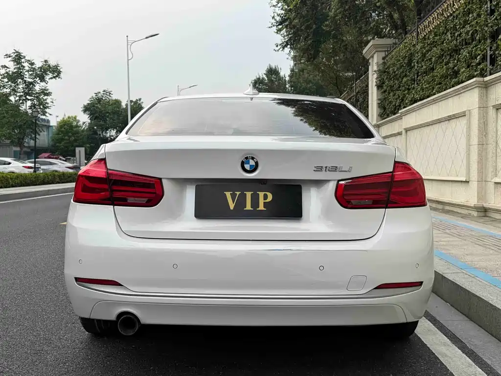 BMW 3 Series — миниатюра 4