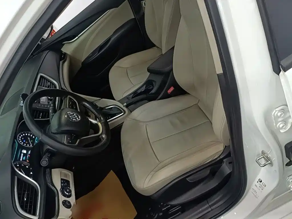 Buick Excelle — миниатюра 15
