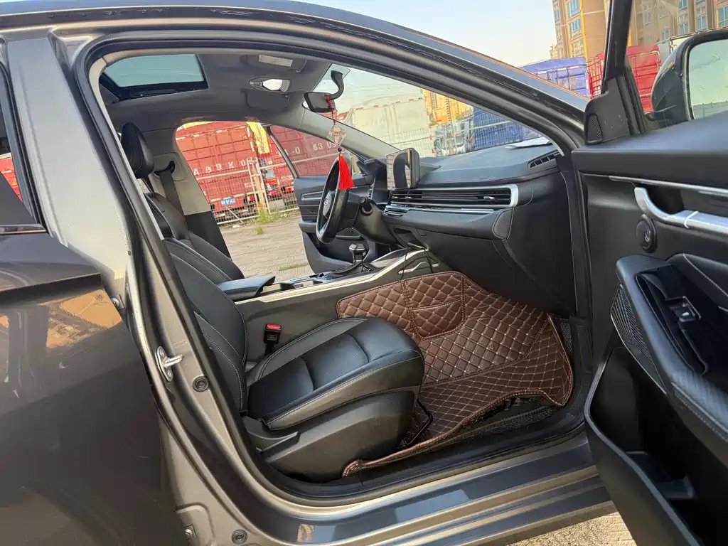 Geely Emgrand — миниатюра 18