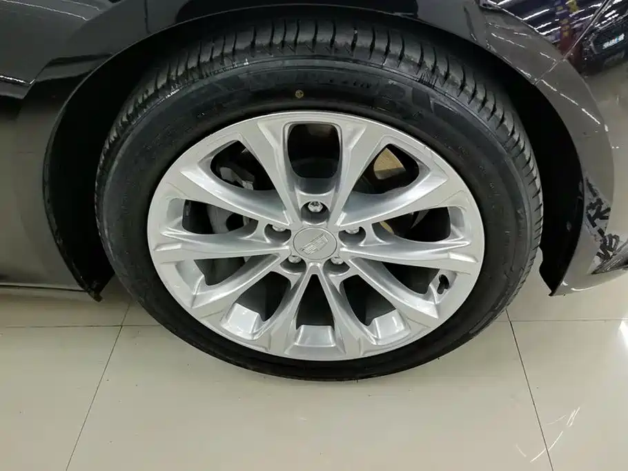 Cadillac CT5 — миниатюра 6