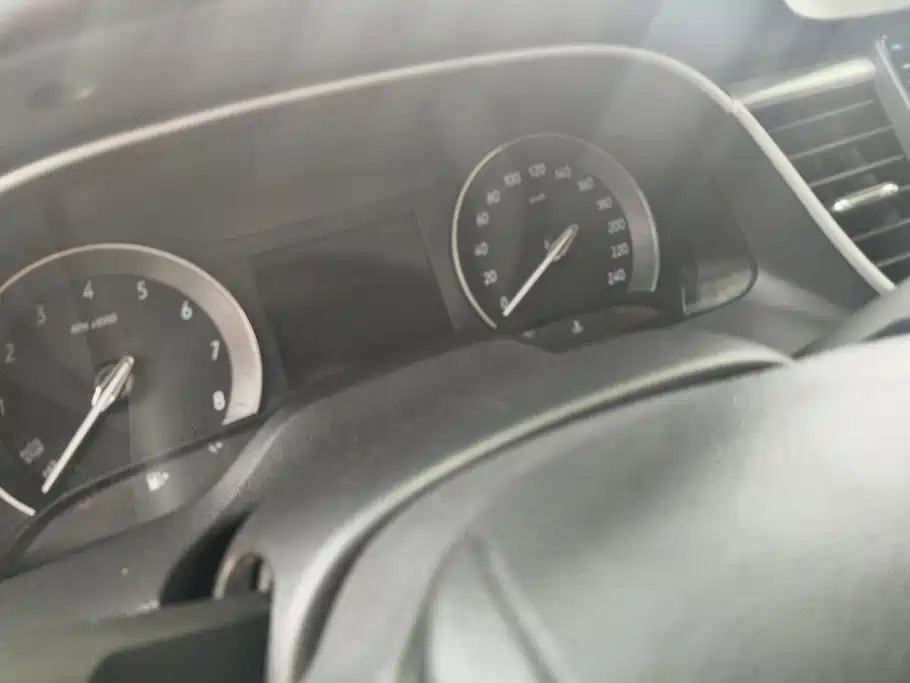 Buick Excelle — миниатюра 14