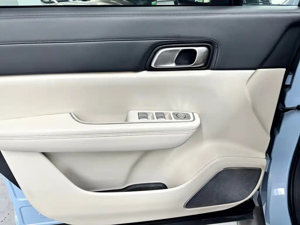 Li Auto Li ONE — миниатюра 5