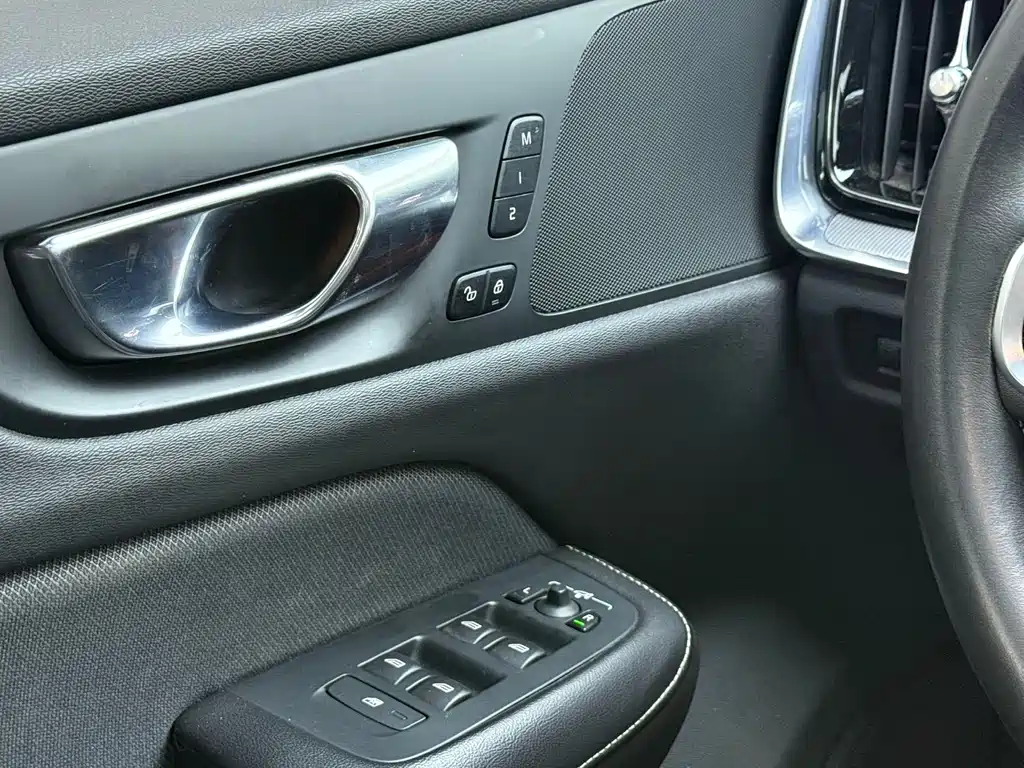 Volvo S60 — миниатюра 12
