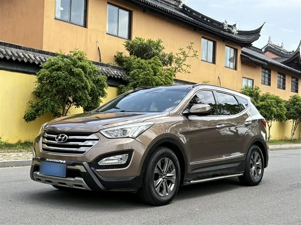 Hyundai Santa Fe 2016
