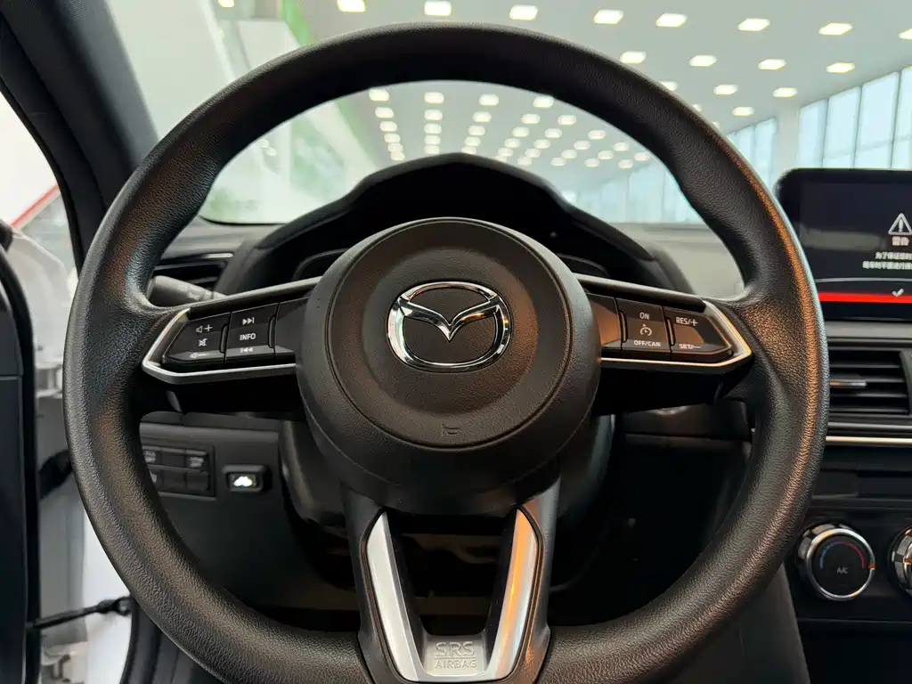 MAZDA CX 4