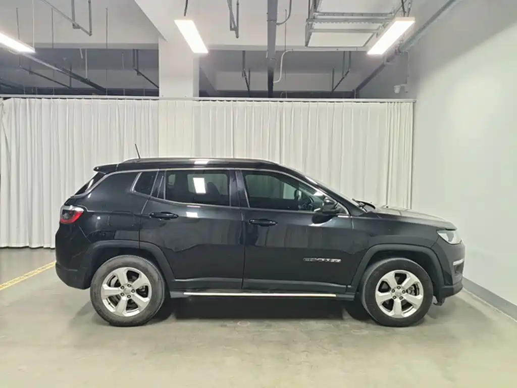 Jeep Compass — миниатюра 2