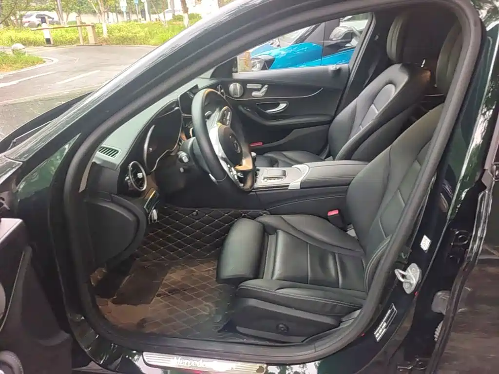 Mercedes-Benz C-Class — миниатюра 15