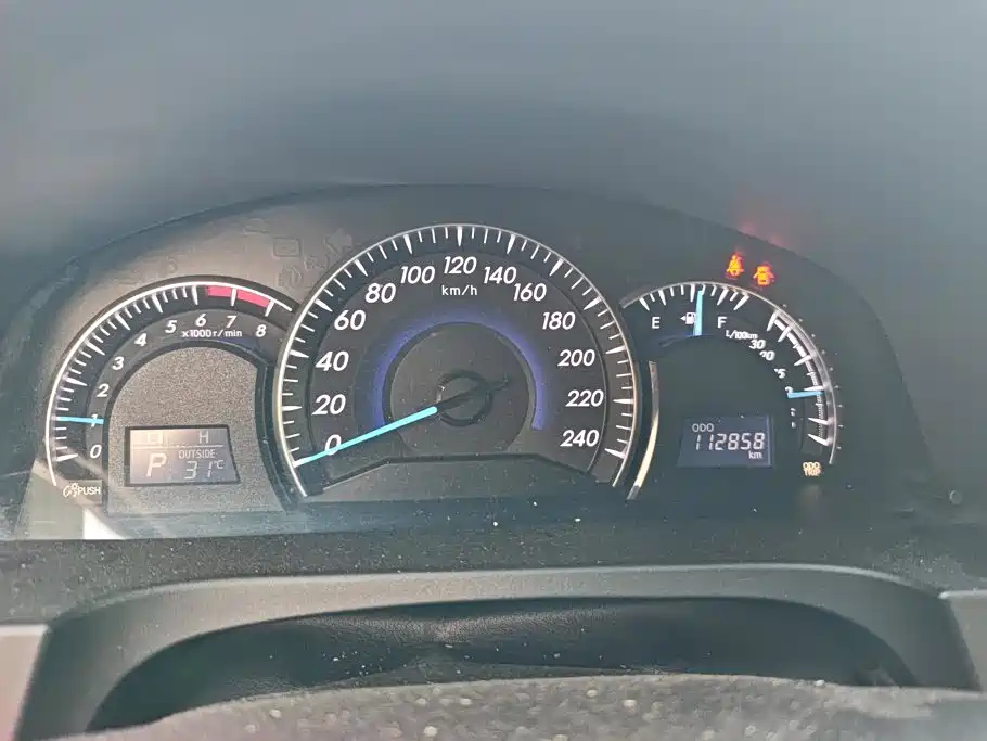 Toyota Camry — миниатюра 14