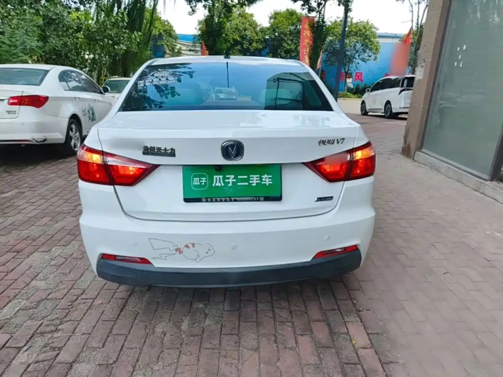 Changan V7 — миниатюра 6