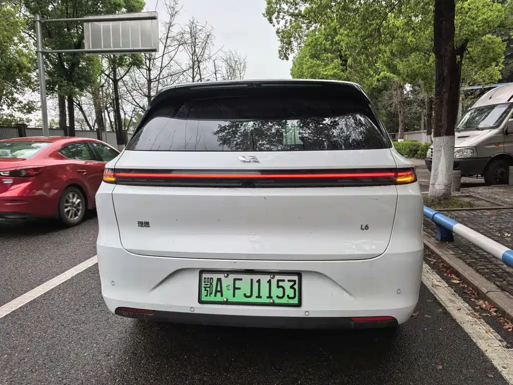 Li Auto IDEAL L6