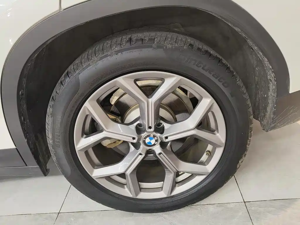 BMW X3 — миниатюра 16