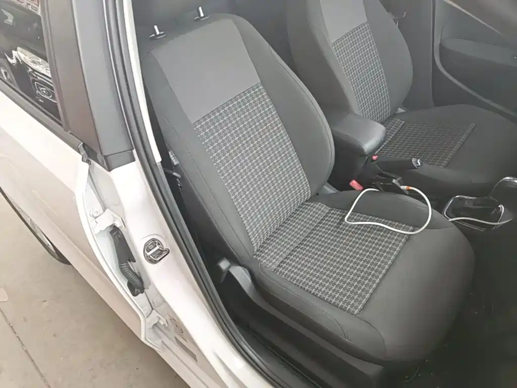 Volkswagen Polo — миниатюра 25