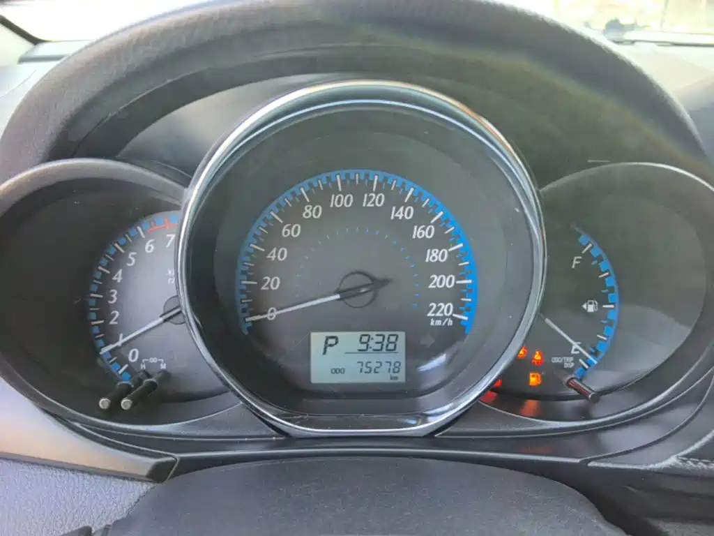 Toyota Yaris L — миниатюра 12