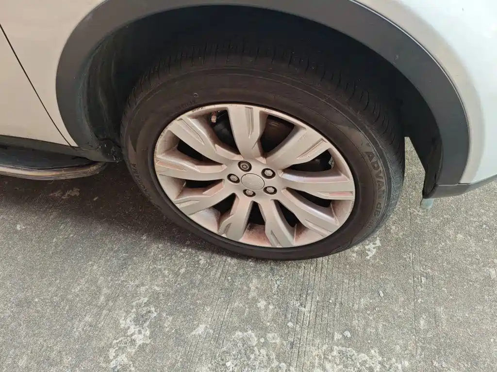 Land Rover Discovery Sport — миниатюра 8