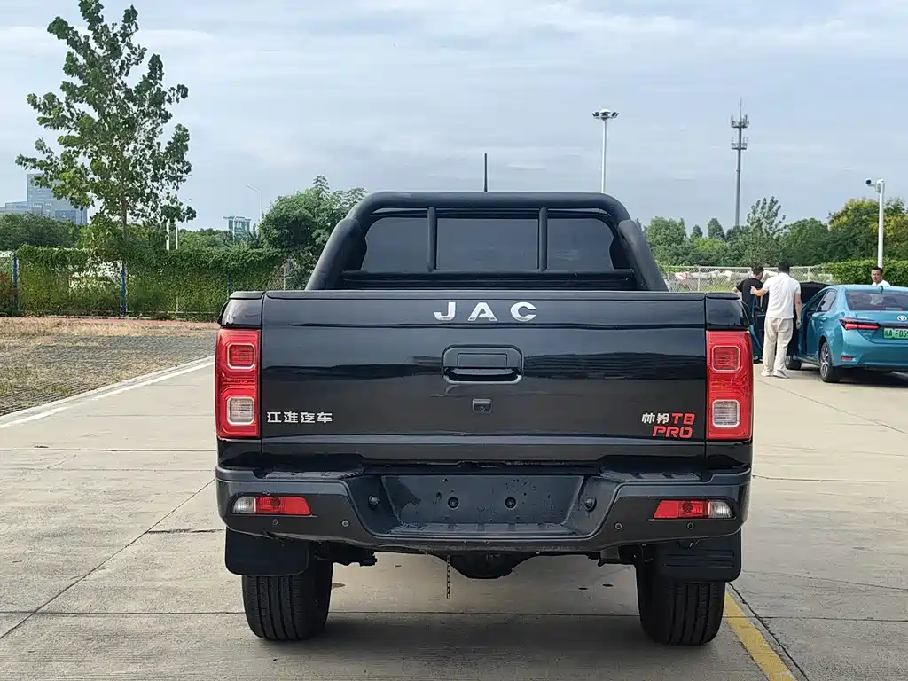 JAC JAC T8 — миниатюра 5