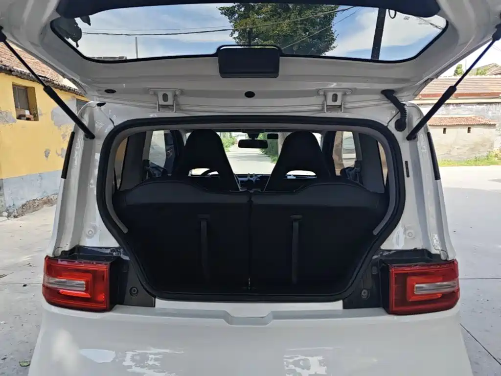 Wuling MINIEV — миниатюра 19
