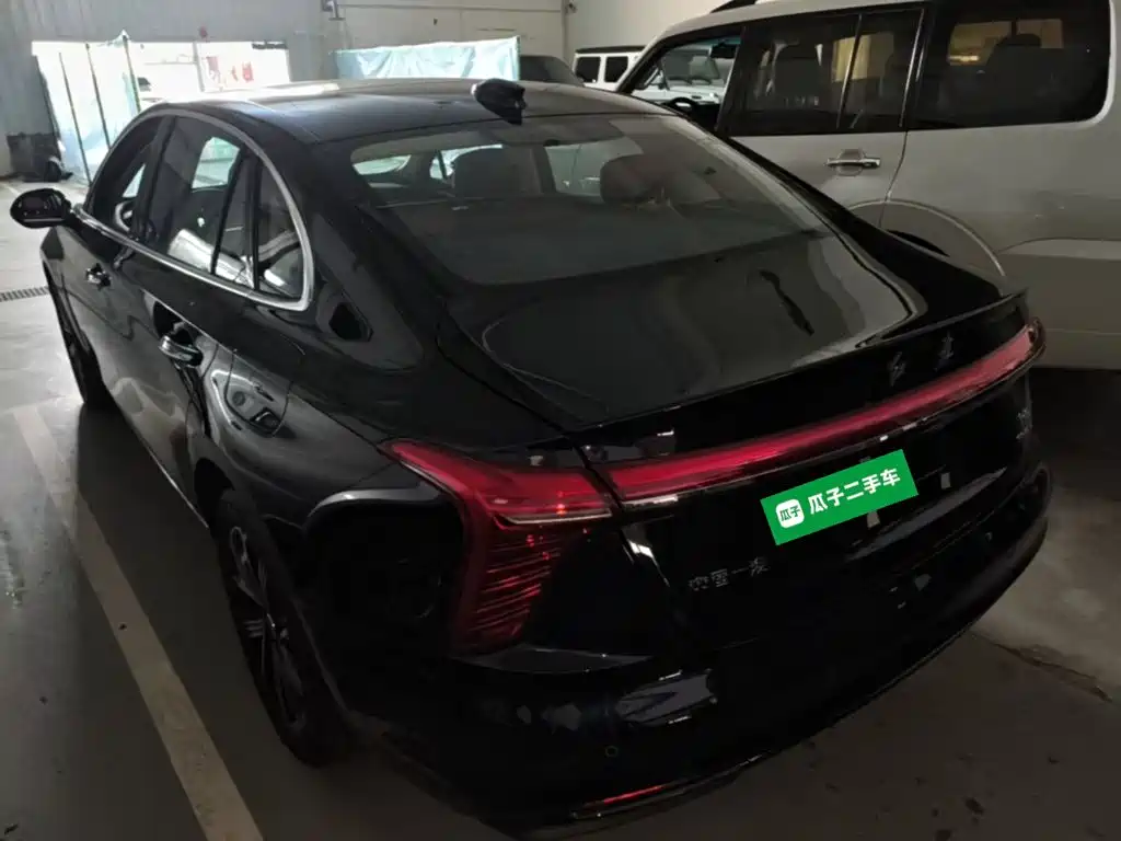 Hongqi H5 PHEV 2025 170
