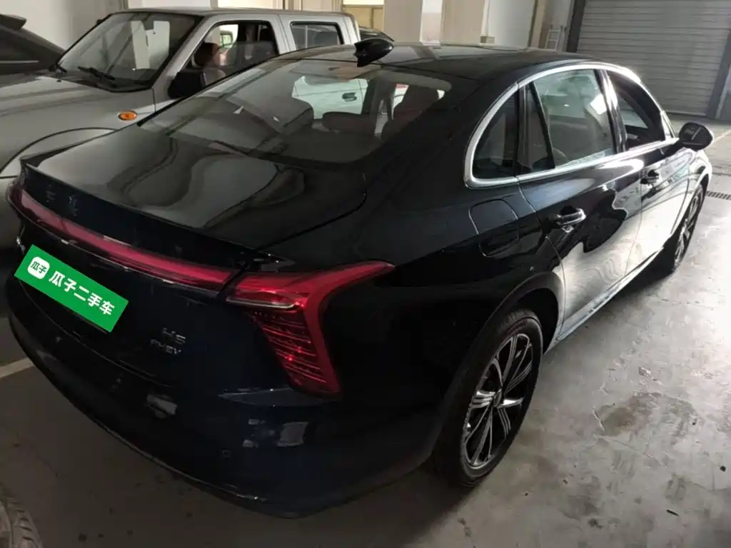 Hongqi H5 PHEV 2025 170