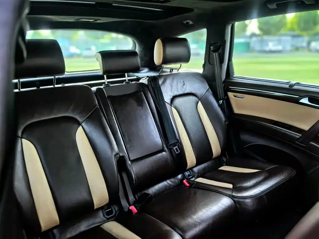 Audi Q7 — миниатюра 9