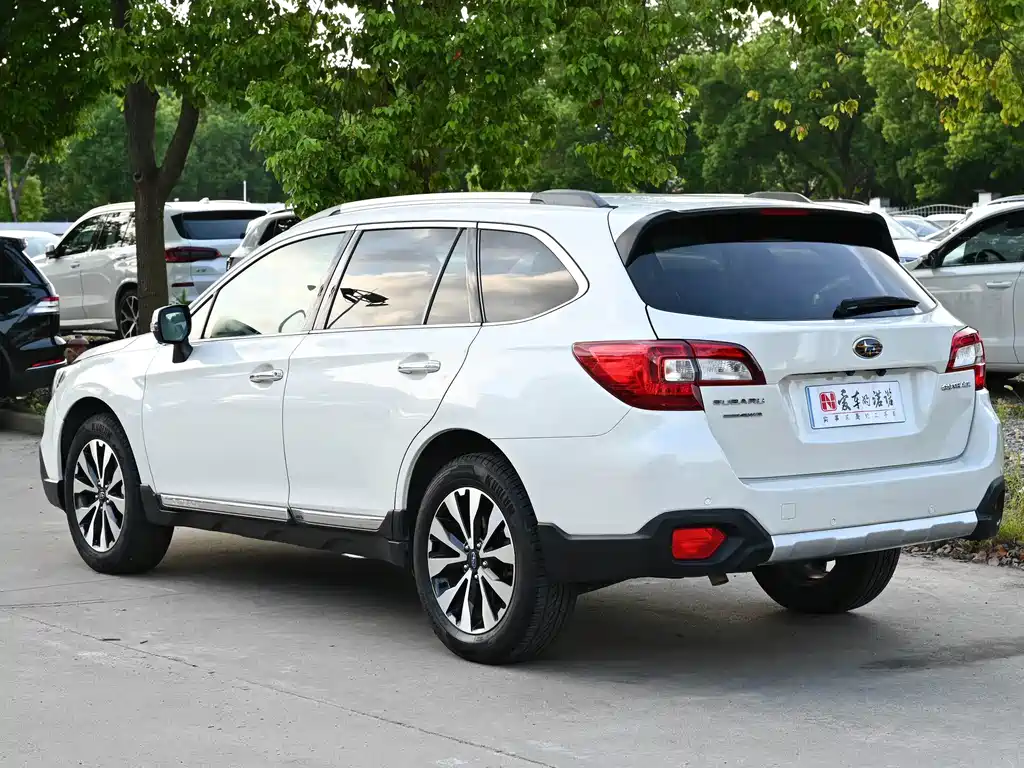 Subaru Outback — миниатюра 4