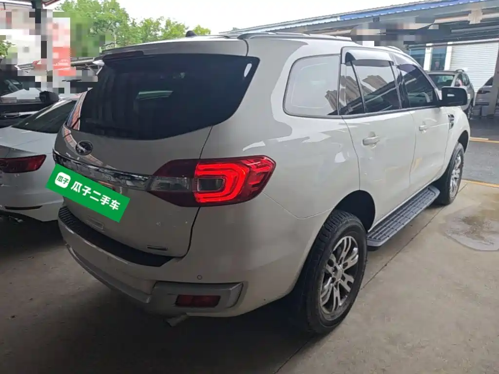 Ford Everest — миниатюра 7