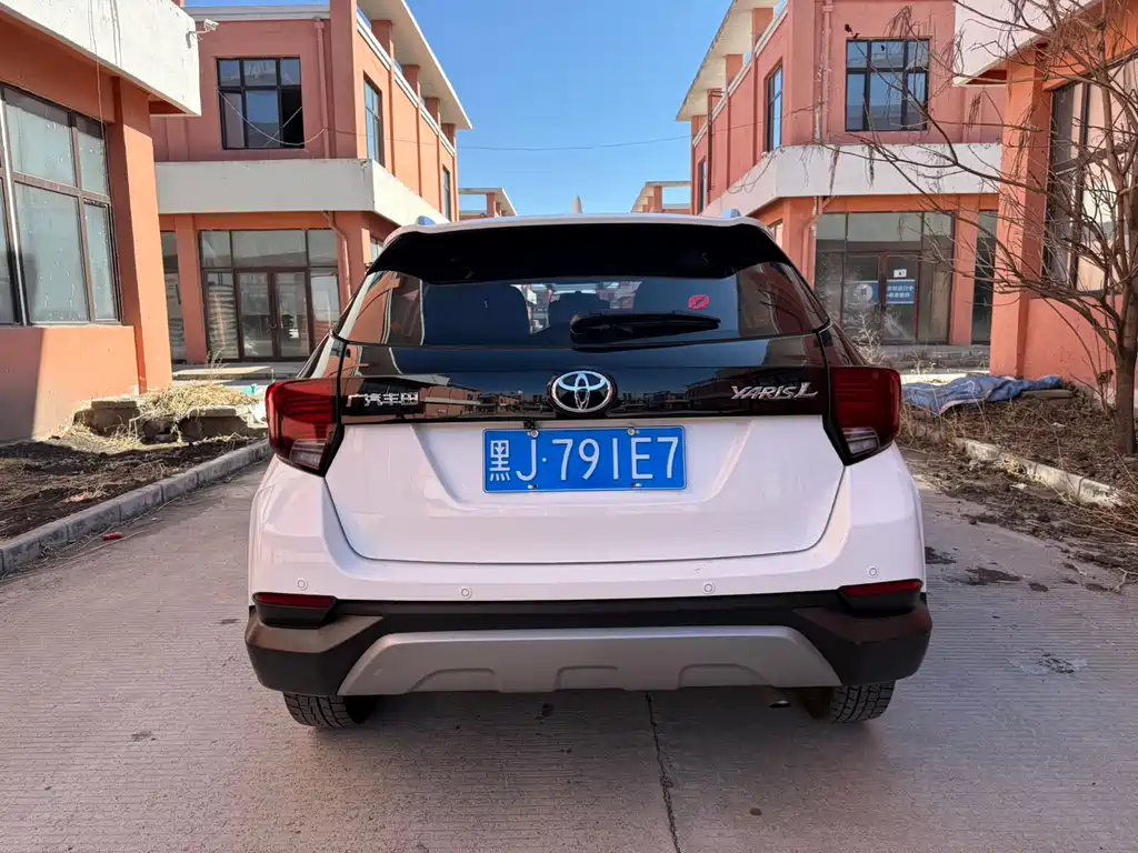 TOYOTA YARIS L ZHIXUAN