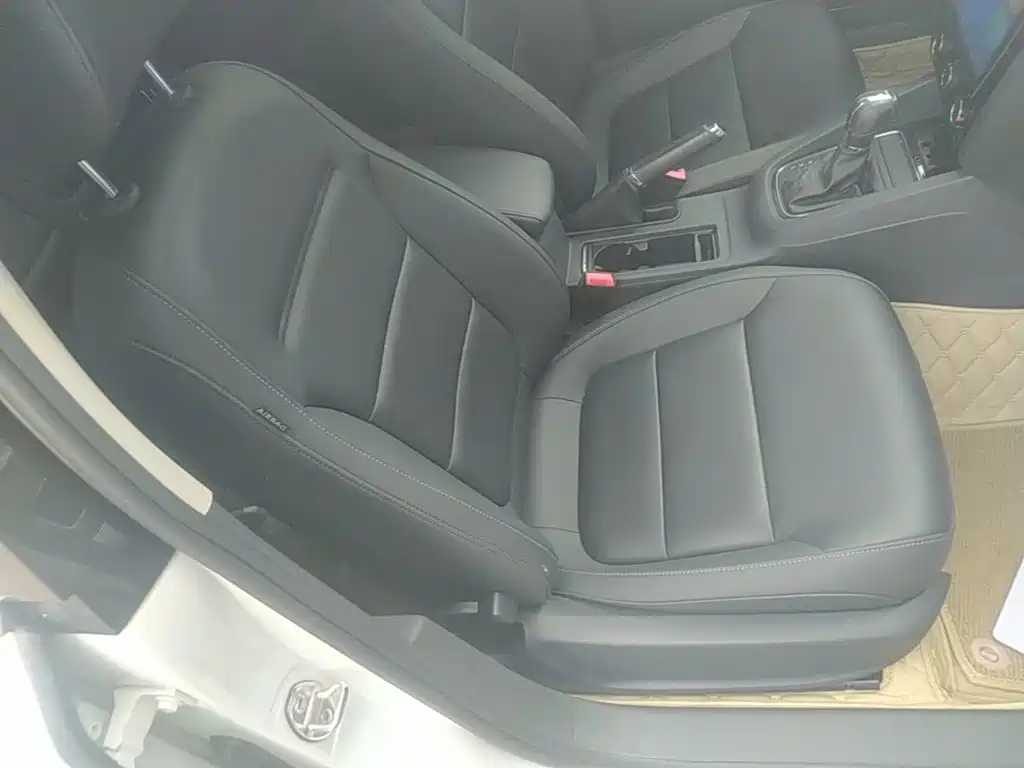 Volkswagen Sagitar — миниатюра 25