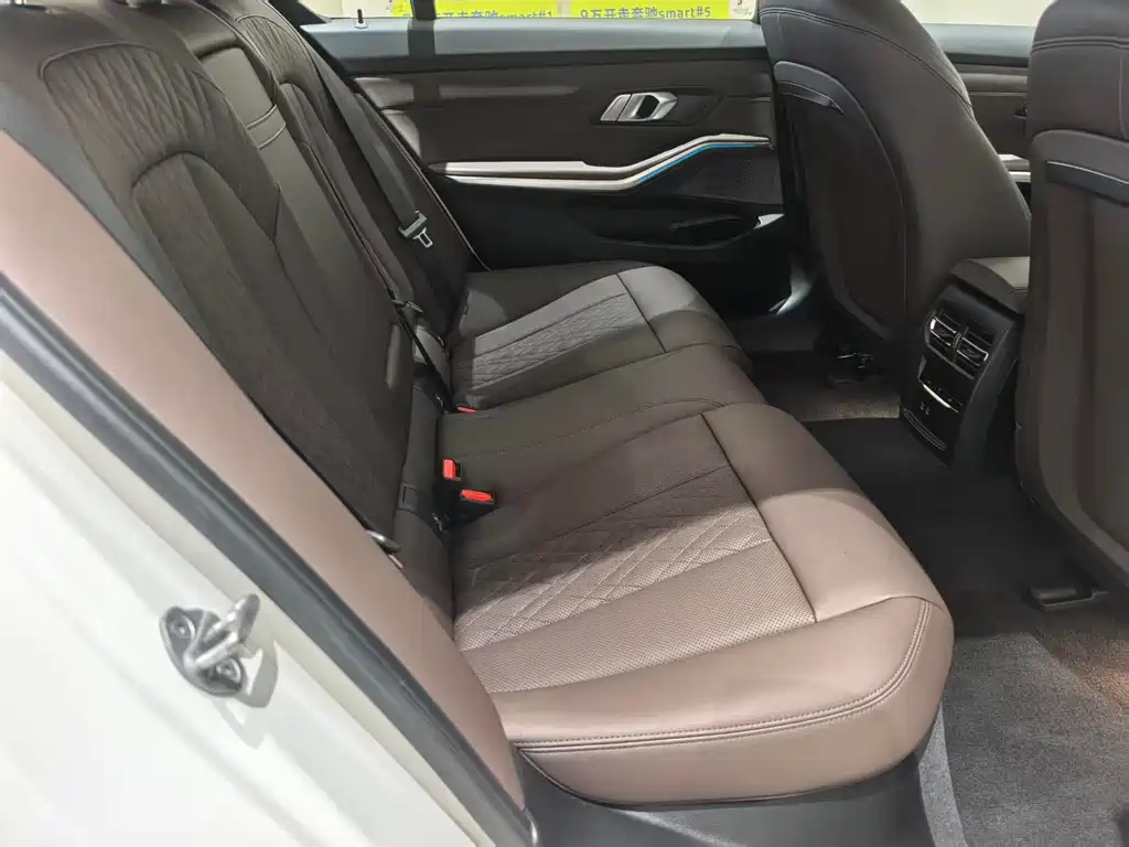 BMW i3 — миниатюра 4