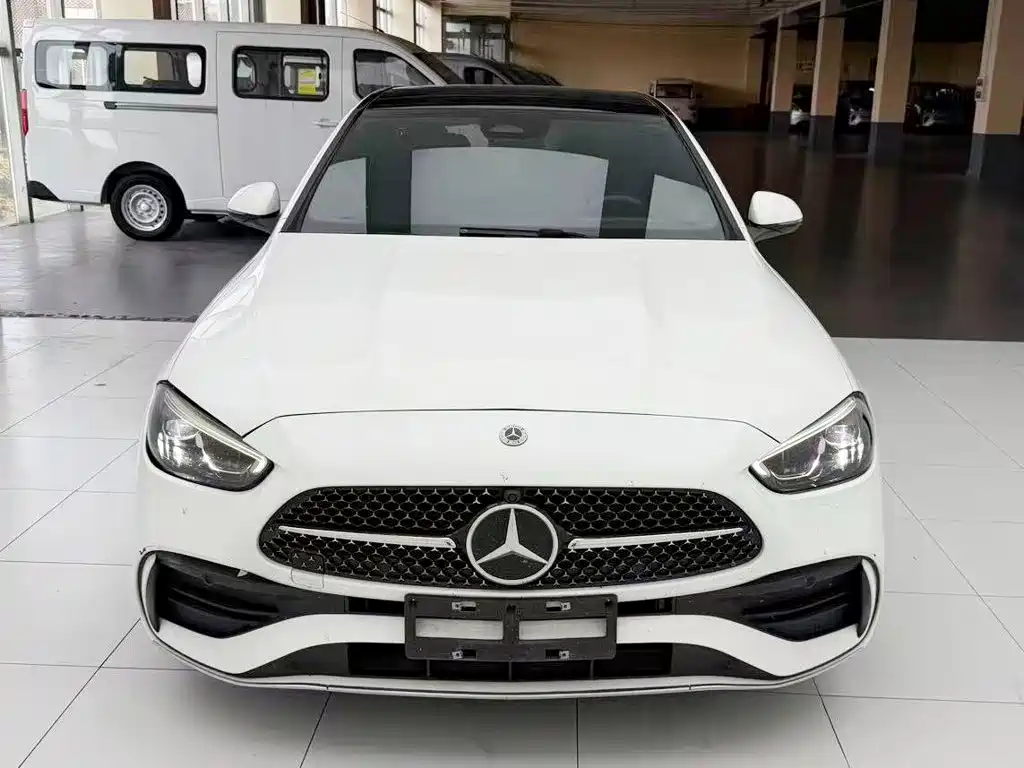 Mercedes-Benz C-Class — миниатюра 2