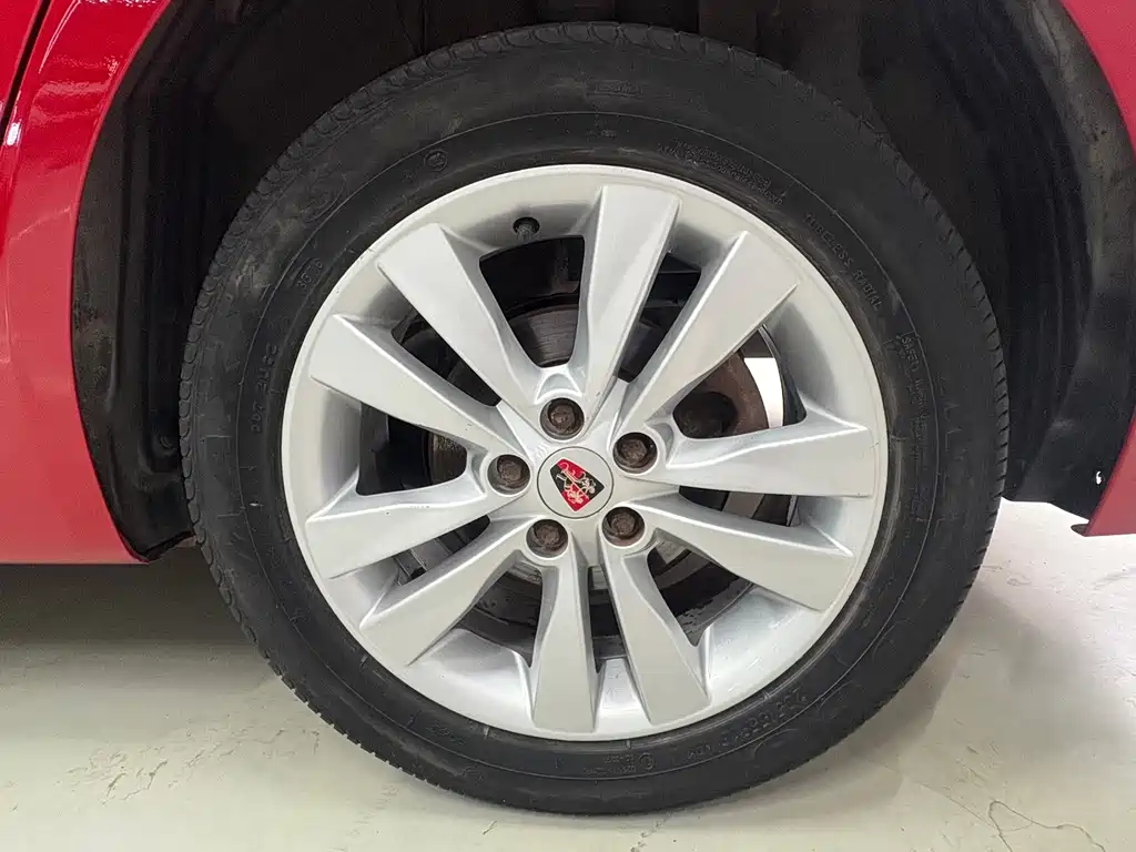 Roewe 360 — миниатюра 9