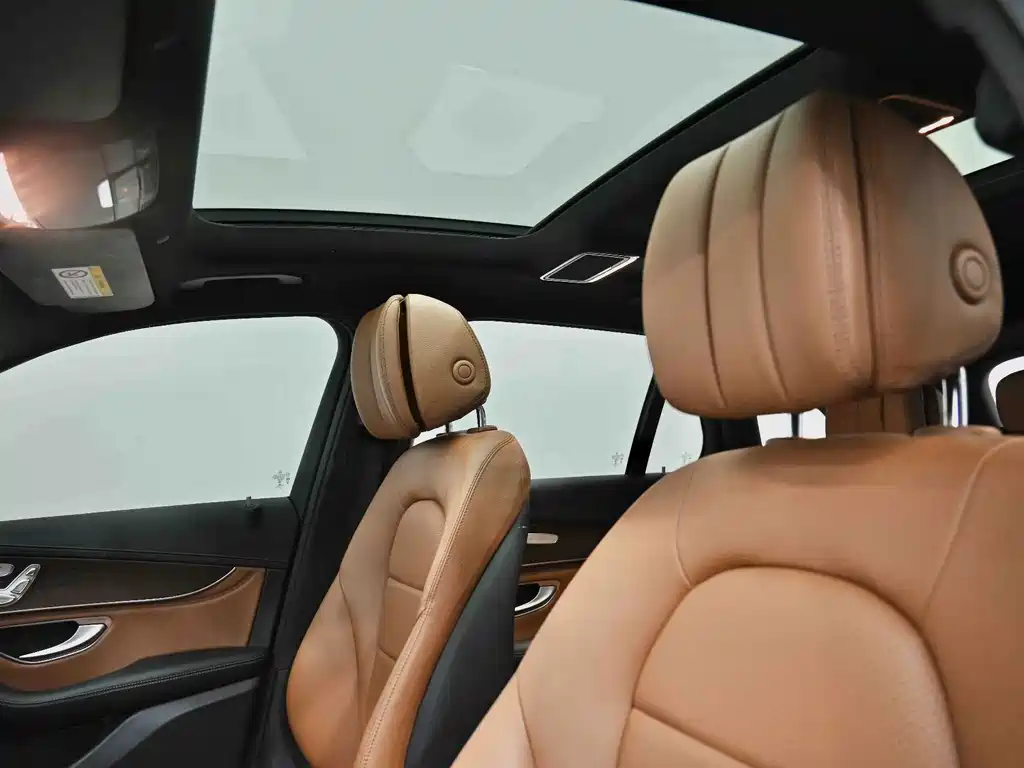 Mercedes-Benz GLC — миниатюра 19