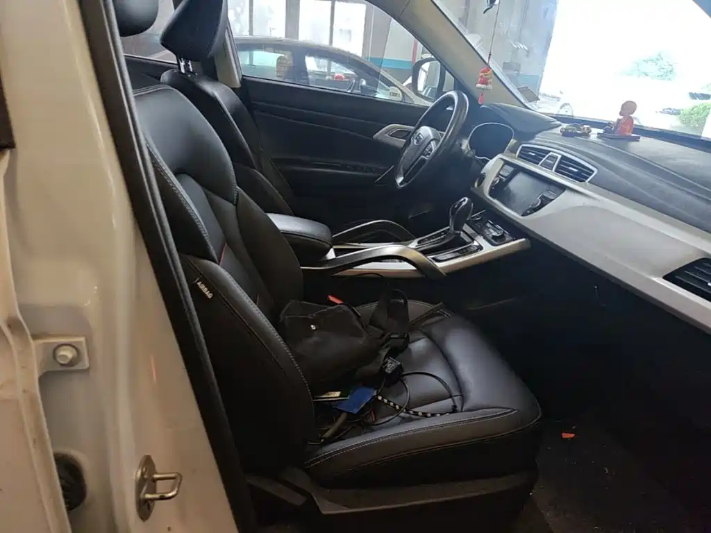 Geely Boyue — миниатюра 25