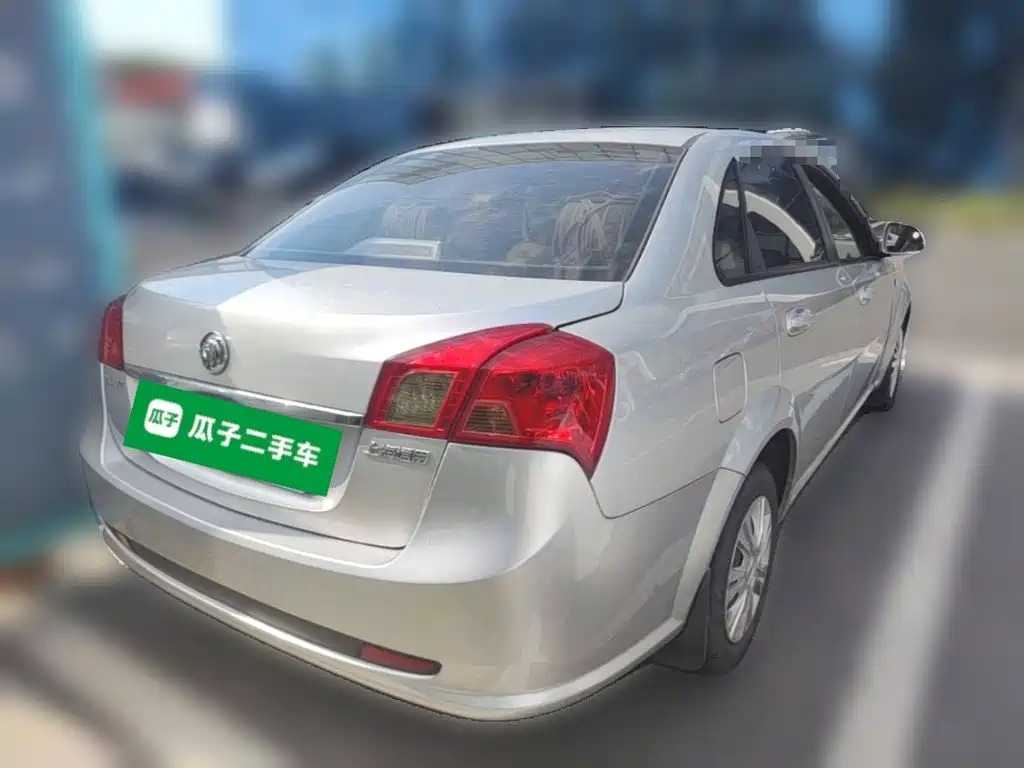 Buick Excelle — миниатюра 10